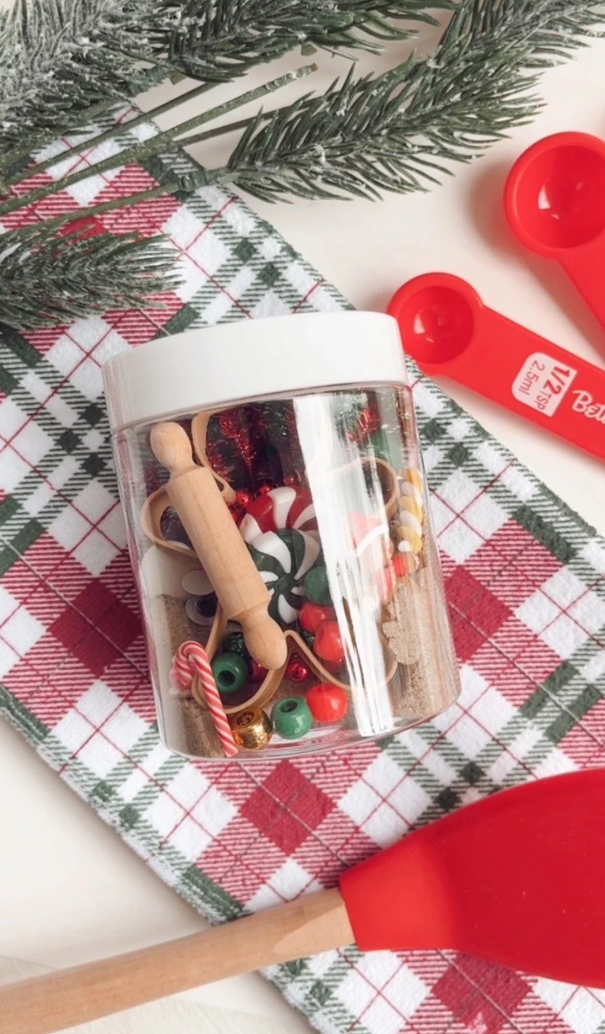 Sensory Mama Creations | Tinsel and Treats: Gingerbread Kinetic Sand Jar