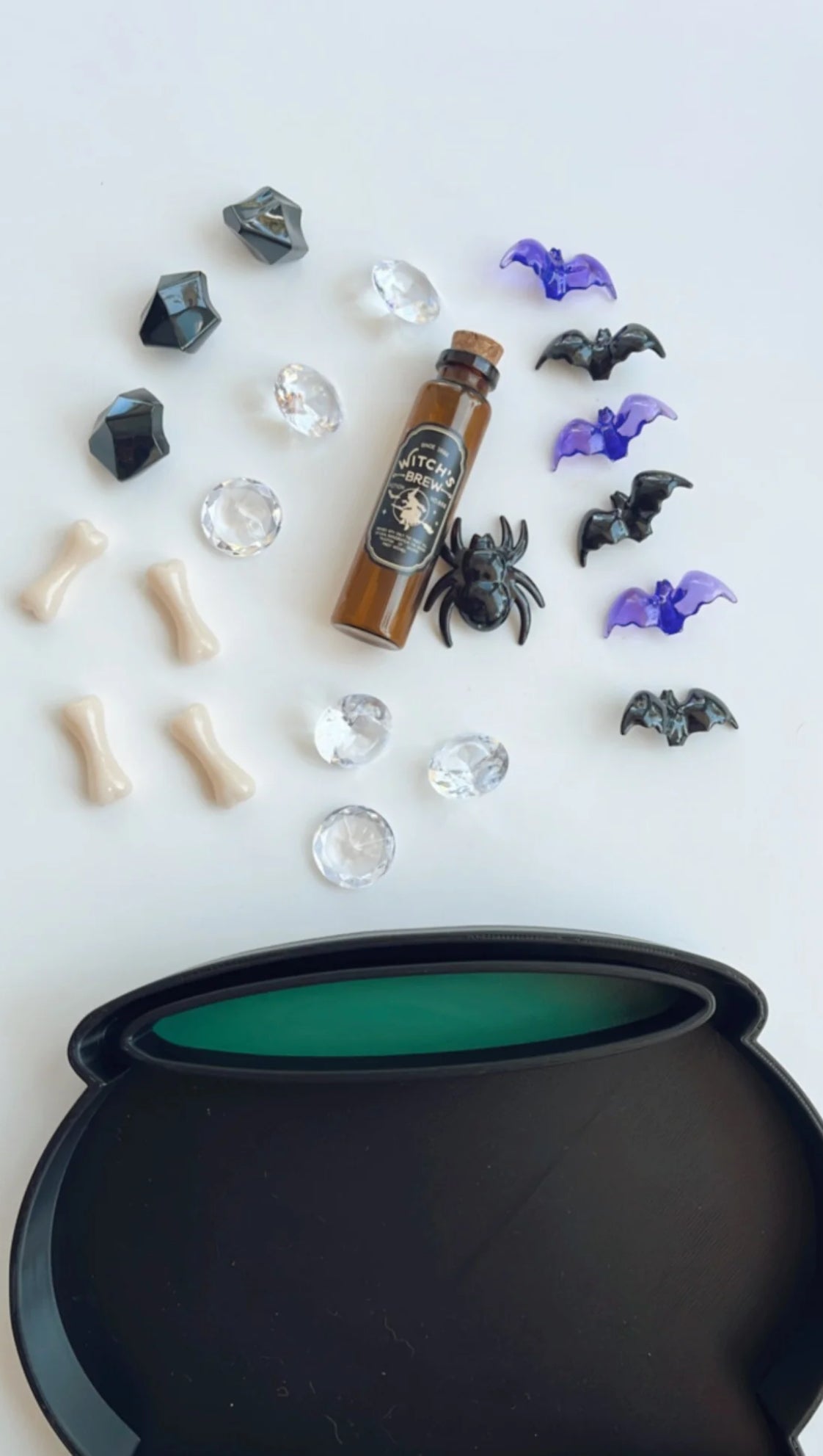 Sensory Mama Creations | Witches Cauldron Sensory Tray & Fizzy Potion Set