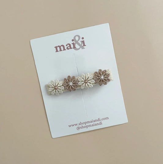 Mai & I | Neutral Floral Clip