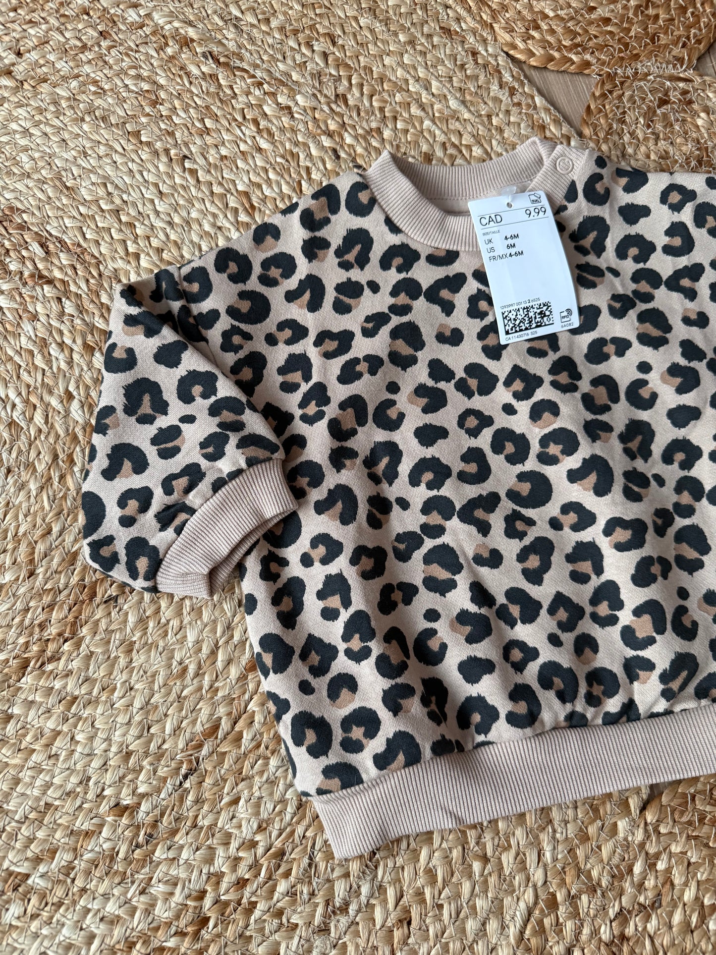 H&M Sweatshirt | 6M