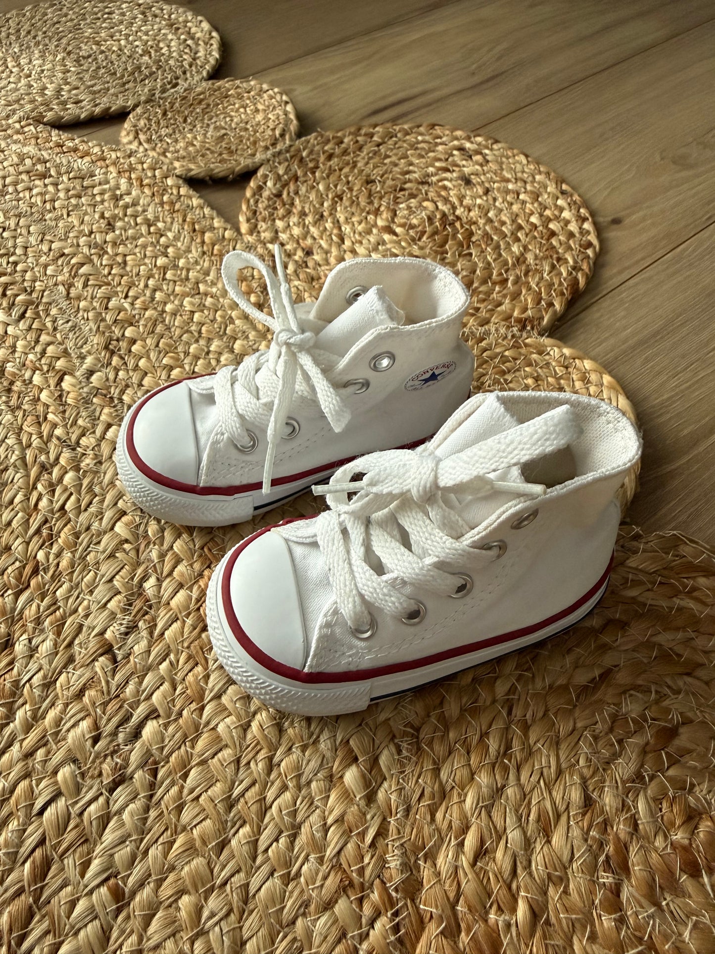 Converse Chuck Taylor All Star High Top Sneakers | Size 4