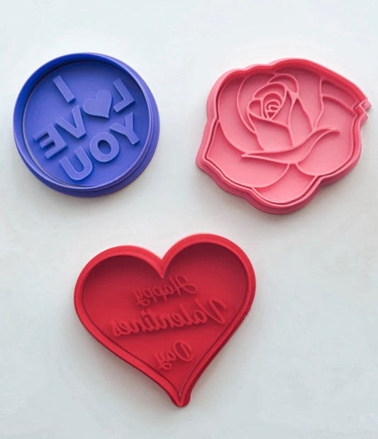 Sensory Mama Creations | Sweet Cravings Collection: Valentine’s Playdough + Kinetic Sand 3-Pack Cutter Set